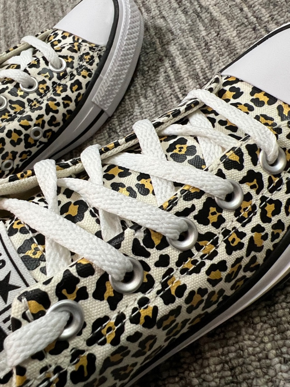 Converse Low Top Sneakers - Leopard Print Size 5.5 - Picture 10 of 11